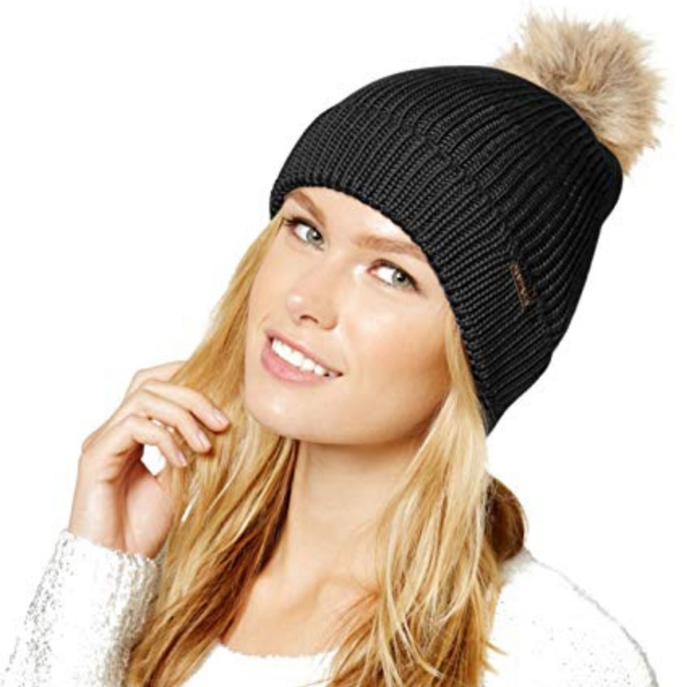 NEW WITH TAGS Rampage faux fur pompom beanie